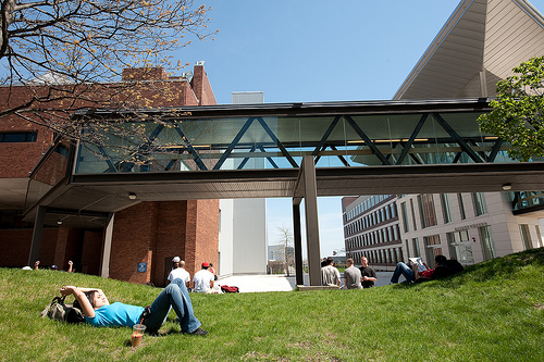 麻省大学波士顿分校