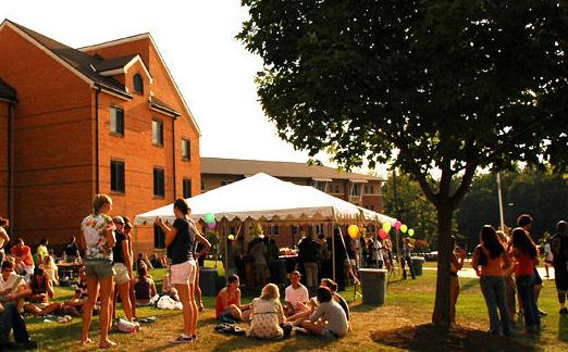 乔治梅森大学 - 院校介绍,排名,费用,奖学金,地理