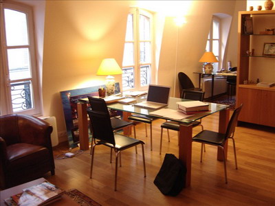 高中生出国留学利弊_出国留学的利弊英语_出