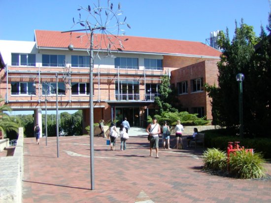科廷大学